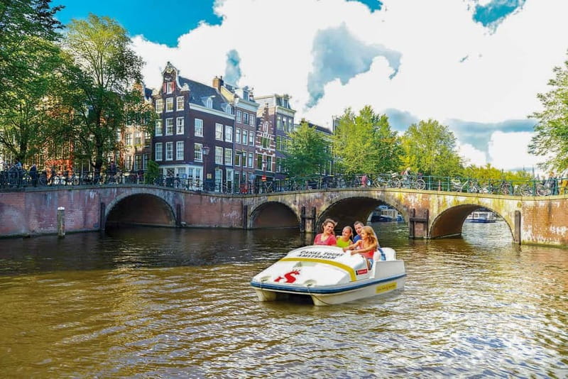 Amsterdam: Unique Pedal Boat Experience in the Canals - Key points to know