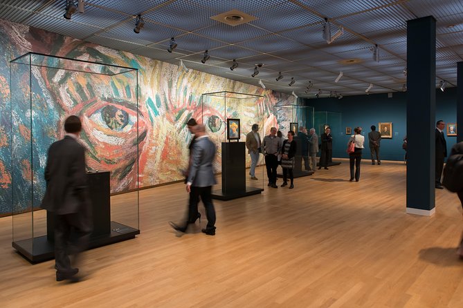 Amsterdam: Van Gogh Museum Entry & 75 minute City Canal Cruise - What you see during the 75-minute cruise