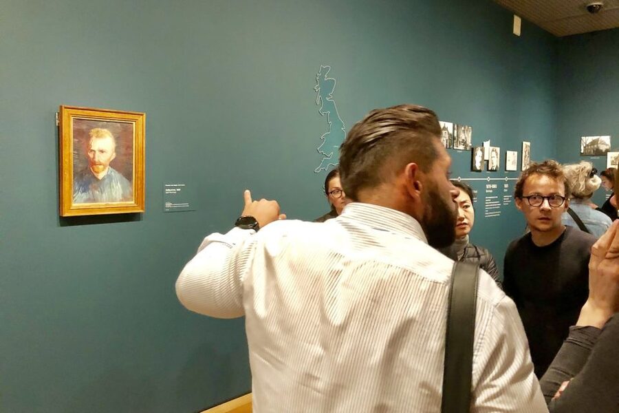 Amsterdam: Van Gogh Museum Masterpieces Tour up to 8 guests - Why a guide changes the Van Gogh Museum