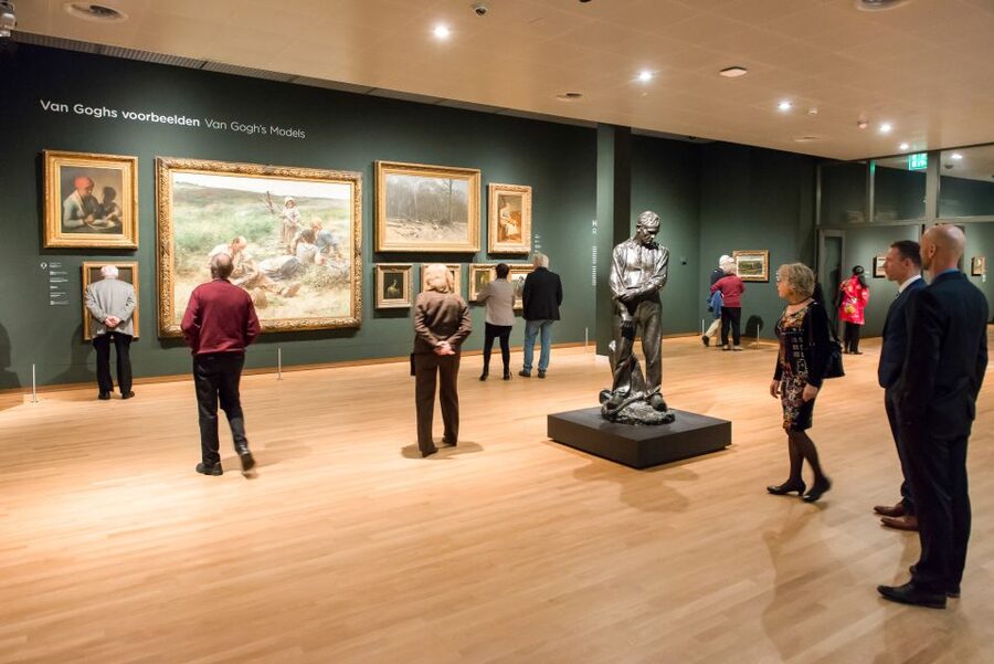 Amsterdam: Van Gogh Museum Ticket - The famous paintings are only part of the story