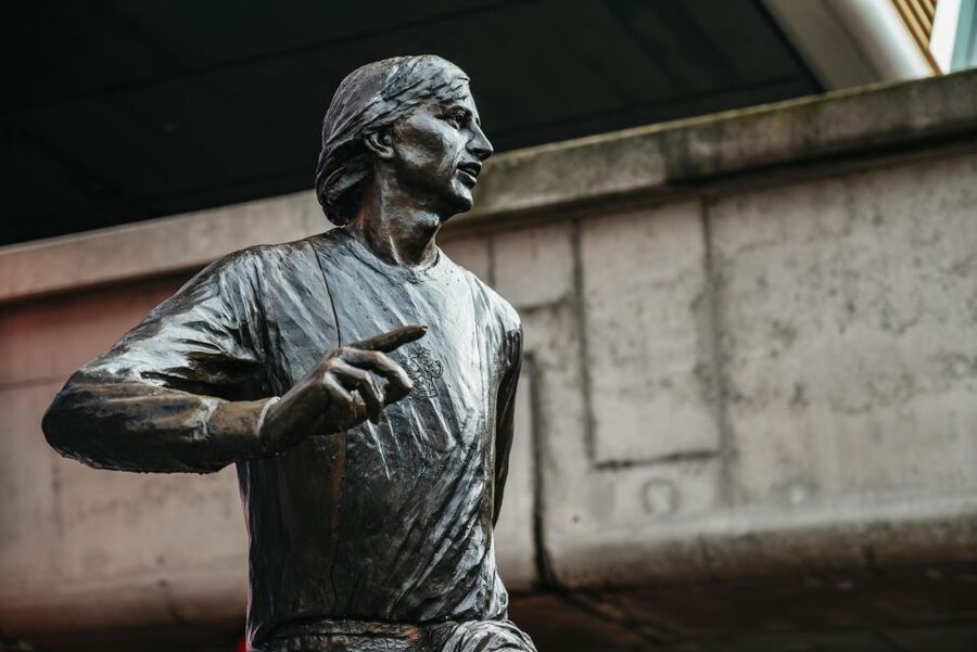 Amsterdam: VIP Johan Cruijff ArenA Tour with Drink and Scarf - What the guide adds to the two-hour route