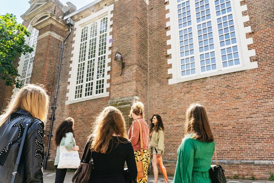 Amsterdam: Walking Tour, Jewish Museum & Synagogue Tickets - What the two-hour Anne Frank walk covers