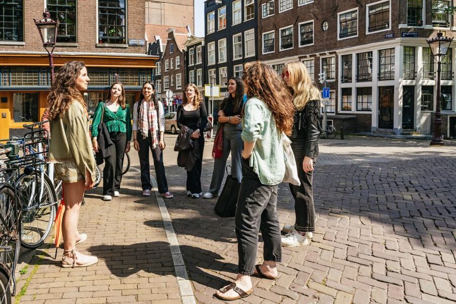 Amsterdam: Walking Tour, Jewish Museum & Synagogue Tickets - How the itinerary fits into a four-hour day