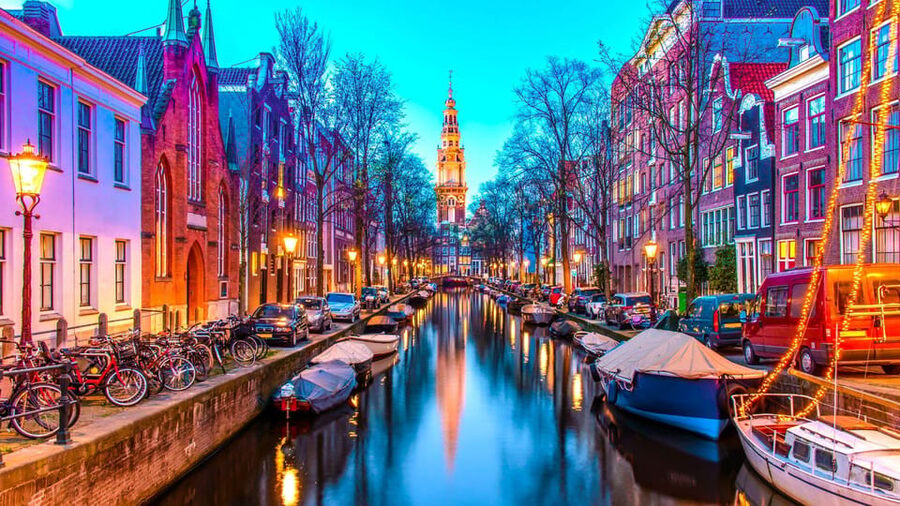 Amsterdam Walking Tour with a Local - Booking flexibility and small practical details
