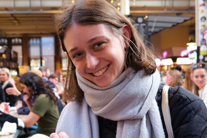 Amsterdam-West Food Tour with local guide - Meatless District finishes with vegan comfort food