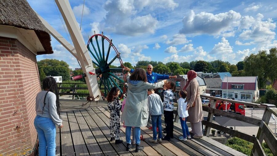 Amsterdam: Windmill Guided Tour - The upper level, village stories, and Rembrandt figures