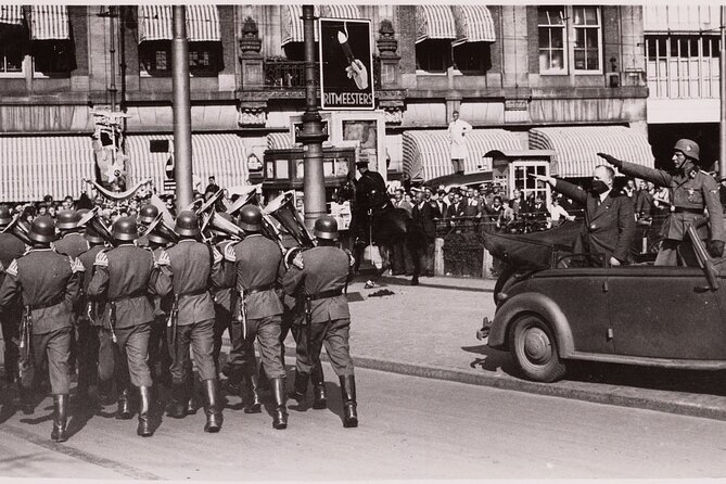 Amsterdam: World War II Private Walking Tour - Following Amsterdam’s wartime streets