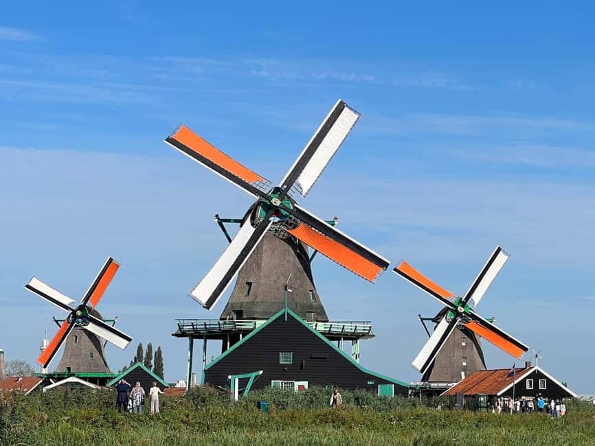 Amsterdam: Zaanse Schans and Giethoorn Guided Combo Tour - Why combine Zaanse Schans and Giethoorn?