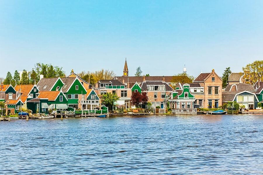 Amsterdam: Zaanse Schans, Edam, Volendam & Marken Bus Tour - Marken: island character and a final village walk