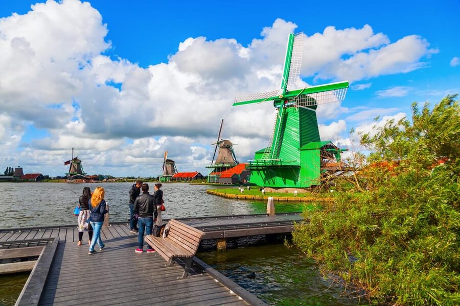 Amsterdam: Zaanse Schans, The Hague & Rotterdam Tour - How the transport and timing shape the day