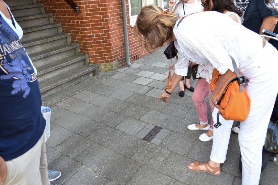 Anne Frank Story & Private 2-Hour Neighborhood Tour - How to fit it into your day