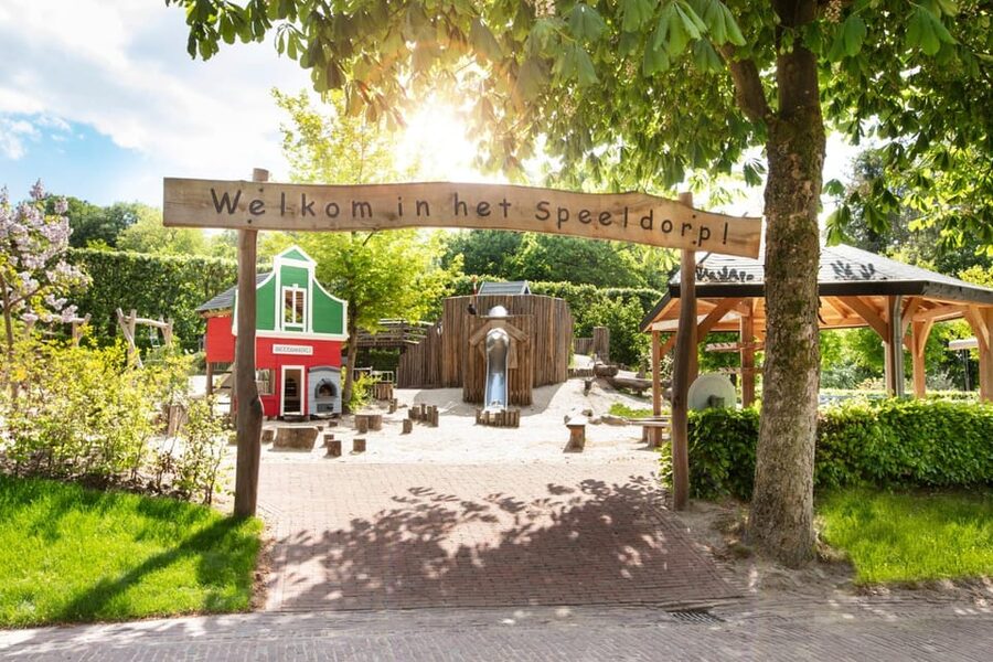 Arnhem: Dutch Open Air Museum Entry Ticket - Traditional crafts in working form