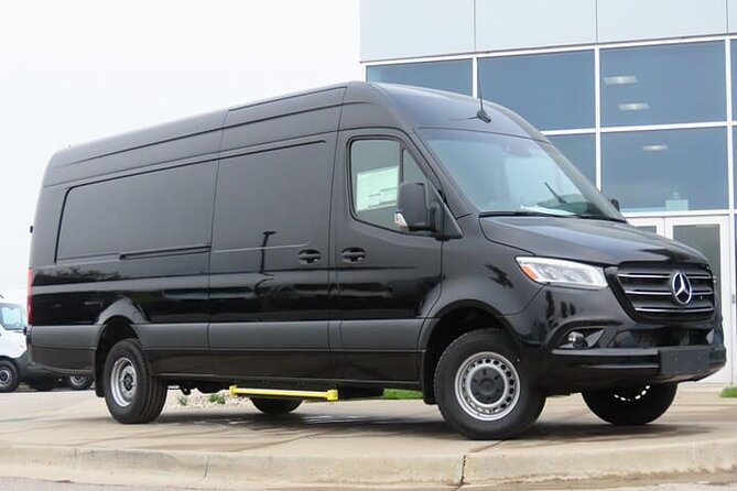 Arrival Private Transfer Amsterdam Airport to Amsterdam City Center by Minibus - Key points to know before you book