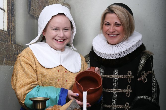 Become a Dutch Art Piece Photo Shoot in Amsterdam - Becoming a Dutch painting for 20 minutes