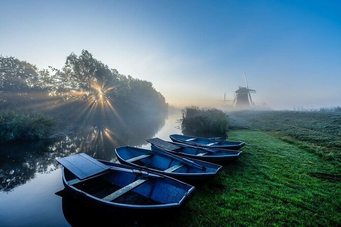 Best of Dutch Countryside: Giethoorn, Windmills, Secret Villages - Zaanse Schans and the familiar Dutch postcard