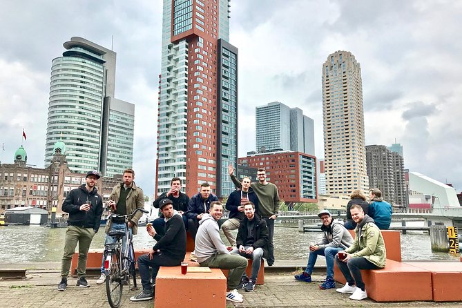 Boat & Beer Walking Tour - Guides who make the city personal