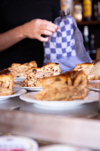 Boutique Dutch Food & History Tour with up to 8 guests only - Why this Jordaan food tour works as a first taste of Amsterdam