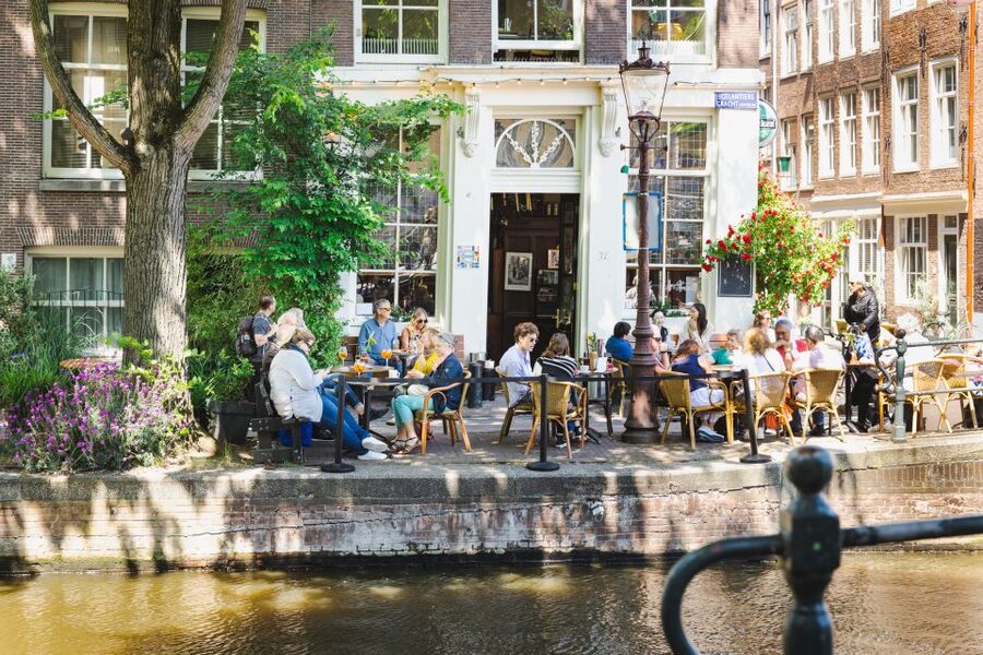 Boutique Dutch Food & History Tour with up to 8 guests only - How much food do you actually get?