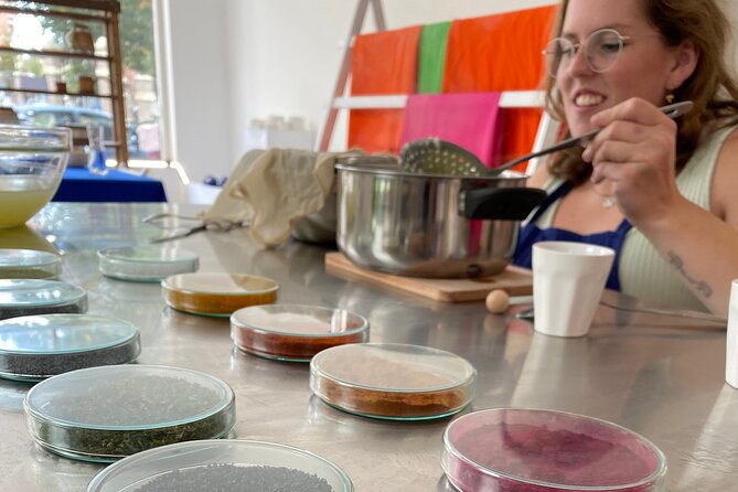Cheese making workshop next to De Hallen, heart of Amsterdam - What happens at De Kaasserie