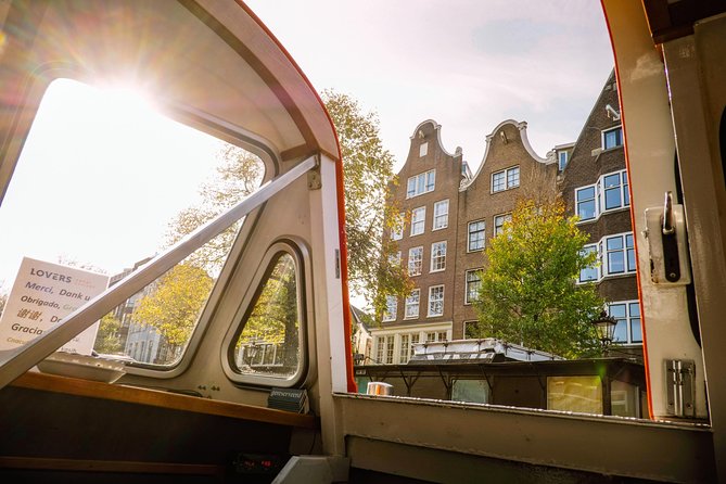 Combo Ticket: Xtracold Icebar Amsterdam and 1-Hour Canal Cruise - What makes the Icebar worth doing