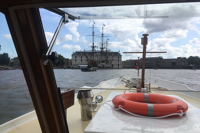 Cruise Amsterdam like a Local — Small Group 12 pax - Why a small canal boat changes the experience