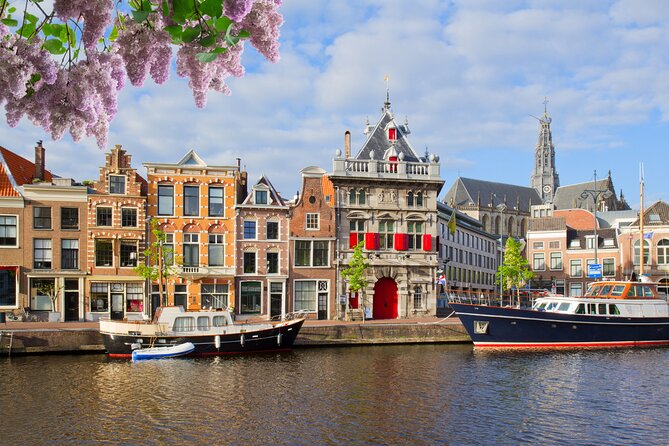 Cultural and Historical Audio guided walking tour Tour of Haarlem - Grote Markt, City Hall, and the Vleeshal