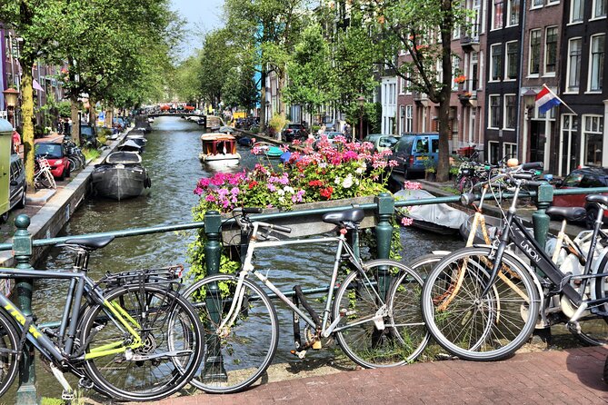 Cursed Houses of Jordaan: Self-Guided Mystery Walk in Amsterdam - Starting Beside Westerkerk