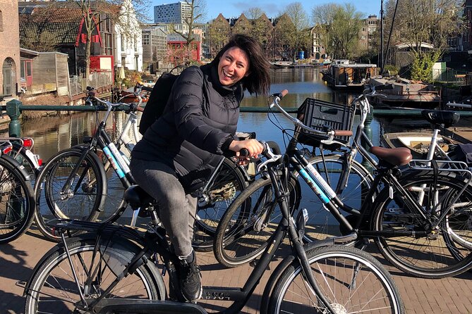 Daily group bike tour in Spanish. - Why a Spanish bike tour works well in Amsterdam