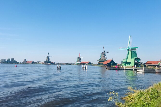 Day Tour Giethoorn, Afsluitdijk and Zaanse Schans with Boat Cruise - Zaanse Schans starts with cheese, clogs, and diamonds