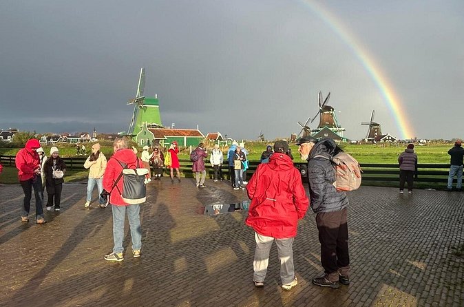Daytrip Tour from Amsterdam to Zaanse Schans and Giethoorn - What the $90.70 price covers