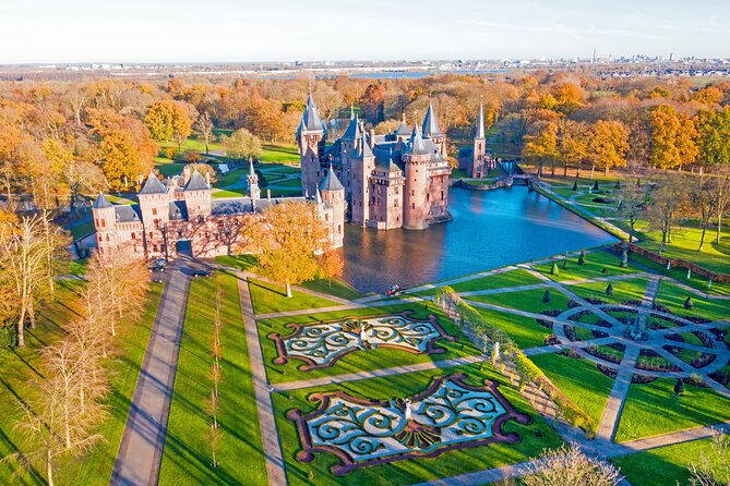 De Haar Castle, Utrecht and Muiderslot from Amsterdam by Car - The first hour from Amsterdam