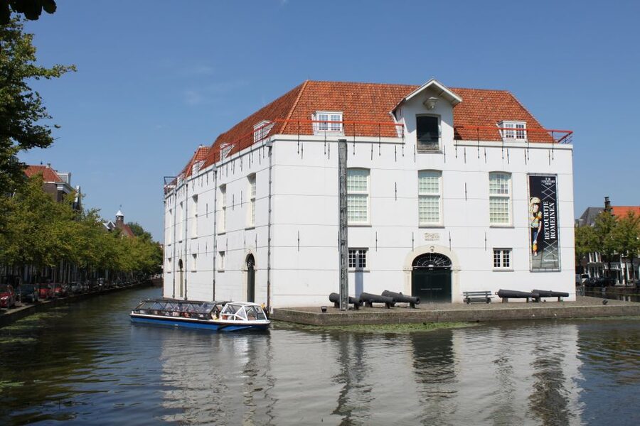 Delft: Canal Cruise with Guided Commentary - Seeing Delft from the canal