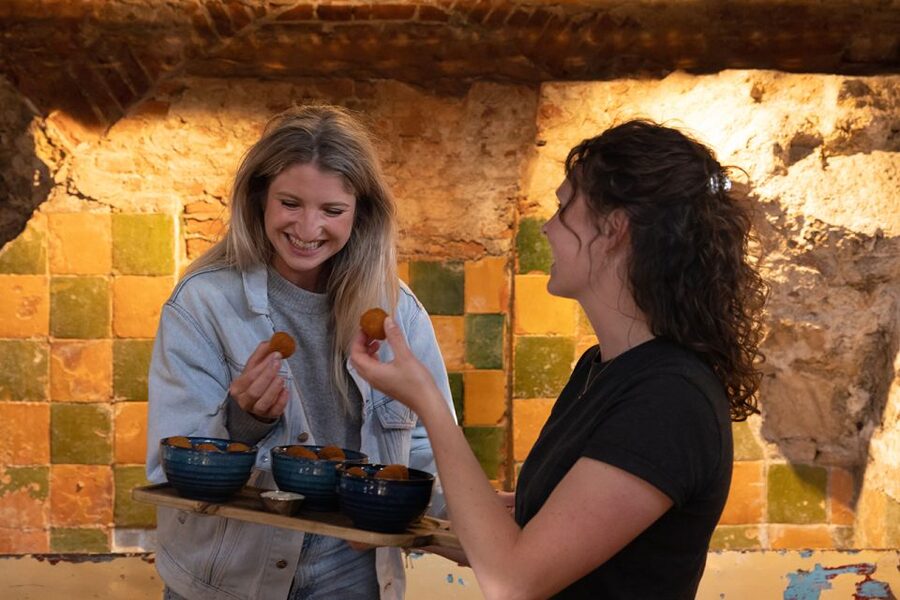 Delft: Craft Beer Tasting in Medieval Brewery with Snacks - Who will enjoy this most