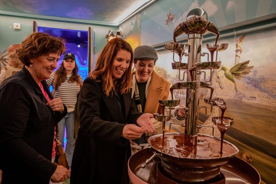 Den Bosch: Bossche Bollen Experience - Entering the Council Cellar below Town Hall