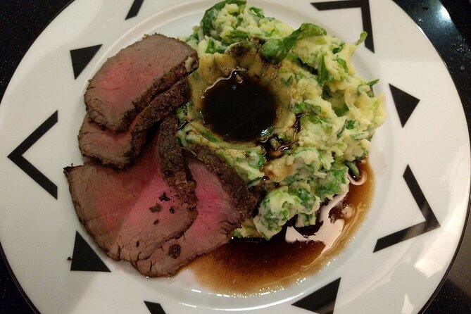 Dining With The Dutch: Enjoy A Delicious 4-Course Family Meal - Conversation is part of the menu