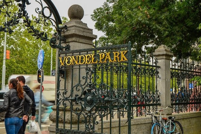 Discover Amsterdam Vondelpark in this Outside Escape city game! - Vondelpark: the first half hour