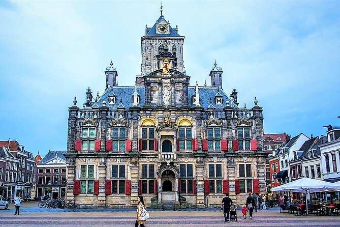 Discover Delft with a self-guided Outside Escape city game tour! - Gemeenlandshuis and Delft’s civic character