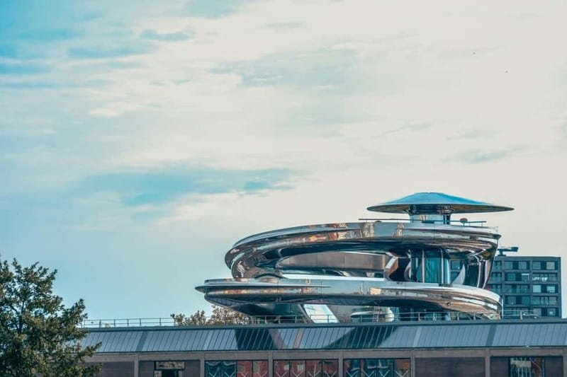 Discover Rotterdam: Classic Highlights Bike Tour by a Local - Cube Houses and Market Hall