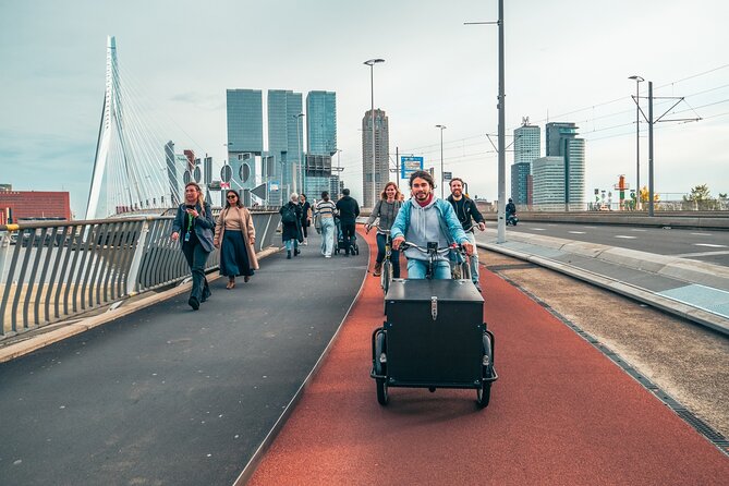 Discover Rotterdam: Classic Highlights Bike Tour with a Local - City Hall and St. Lawrence Church