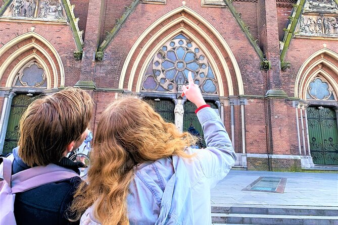 Discover The Hague with a self-guided Outside Escape city tour - Kazernestraat and the Dutch Senate