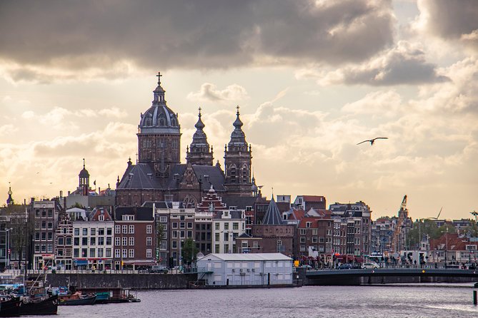 Discover the LGBT side of Amsterdam with a Local - Starting at Prins Hendrikkade at 9 p.m.