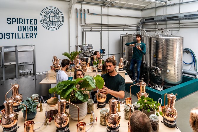 Distilling Class @ Spirited Union Rum Co. (Amsterdam) - Operating the copper pot still