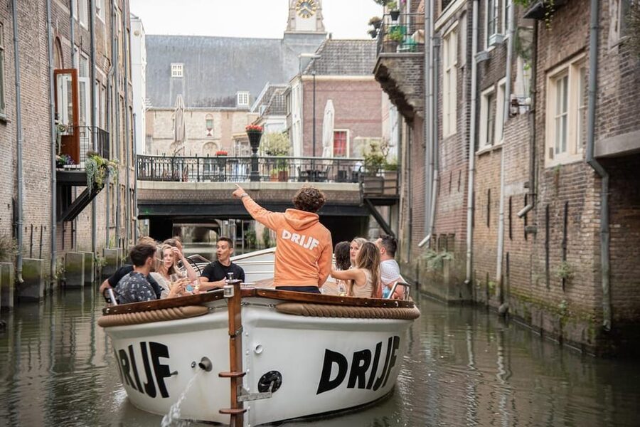 Dordrecht: City Canal Cruise - Is $21 good value for one hour?