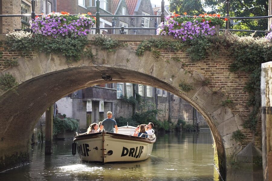 Dordrecht: City Canal Cruise - Who will enjoy this Dordrecht cruise most?