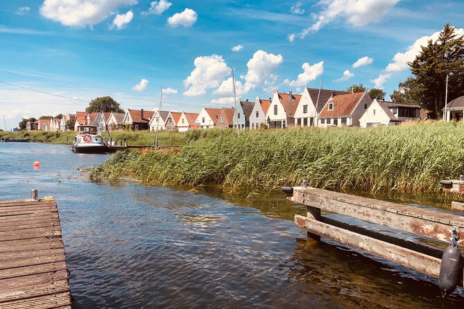 Dreamy Dutch Villages Tour: Giethoorn, Zaanse Schans & More - Durgerdam: a quieter fishing village and lunch break