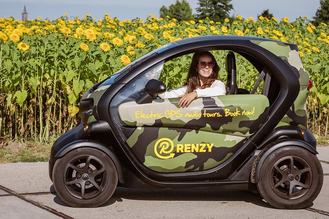 Drive it yourself electric Dune & Summer Flower GPS audio tour - De Tulperij and the working flower fields