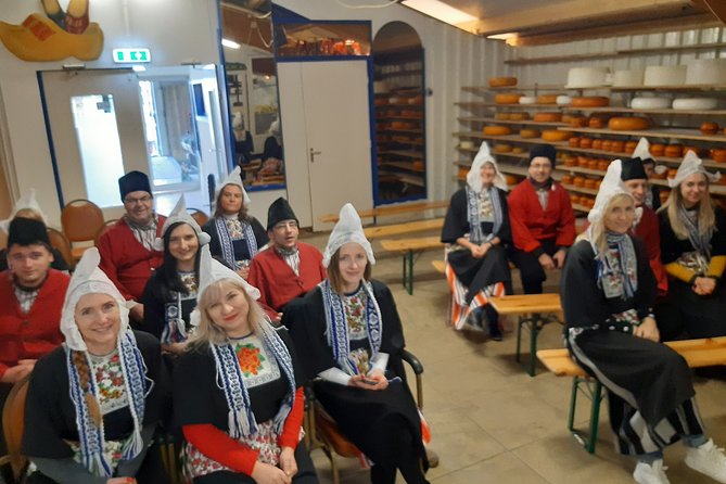 Dutch Experience in Volendam with Traditional Outfits - A Dutch costume photo with more to it