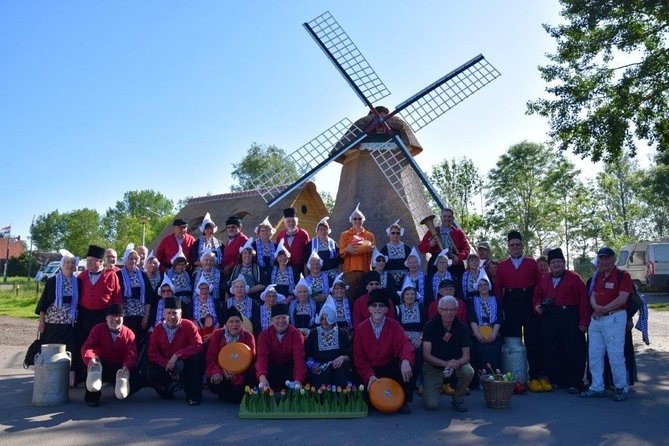 Dutch Experience in Volendam with Traditional Outfits - How the cheese and clogs fit together