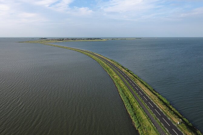 E-Bike PRIVATE tour Countryside of Amsterdam Volendam Marken - Two different Amsterdam experiences need sorting out