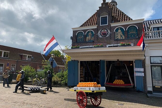 E-Bike PRIVATE tour Countryside of Amsterdam Volendam Marken - Marken feels quieter and more removed